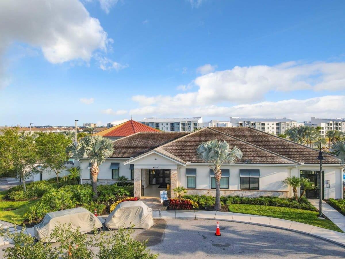 Gorgeous 2Br Lakeview Condo With Waterpark Kissimmee Ngoại thất bức ảnh