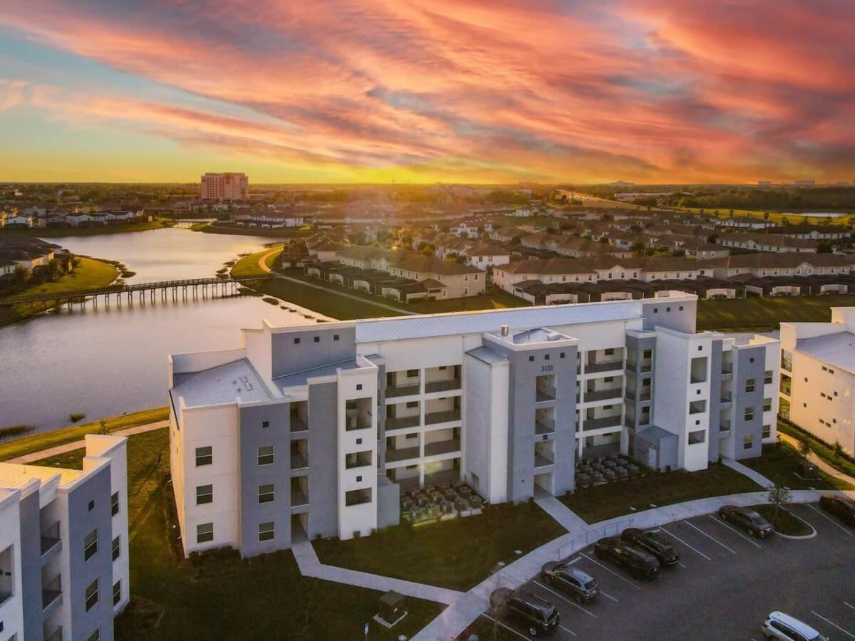 Gorgeous 2Br Lakeview Condo With Waterpark Kissimmee Ngoại thất bức ảnh