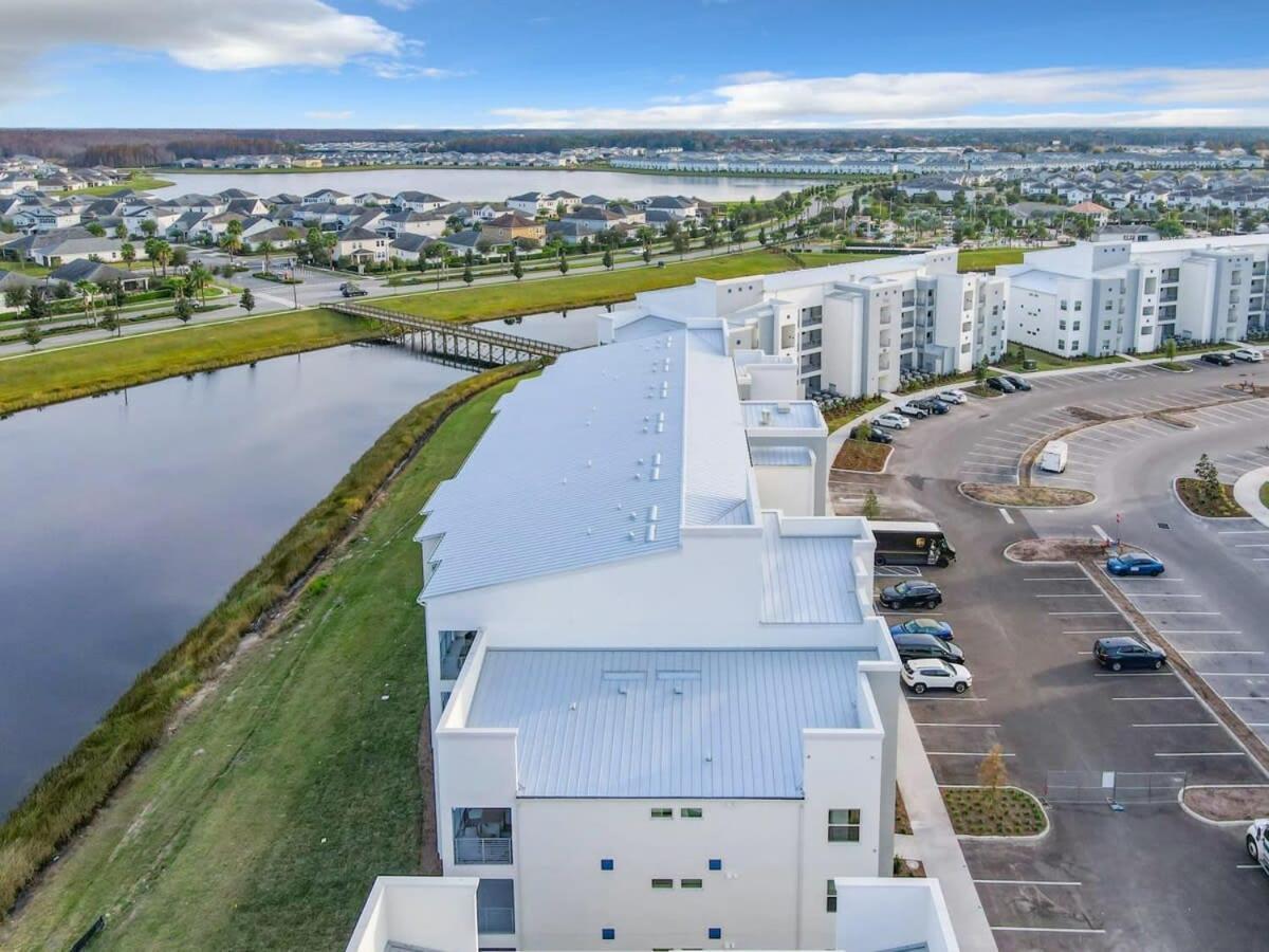 Gorgeous 2Br Lakeview Condo With Waterpark Kissimmee Ngoại thất bức ảnh